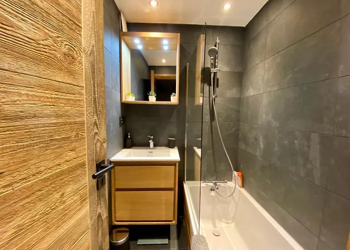 Incroyable Baisse De Prix Sur Les Pistes, Lumineux Et 1850 * كورشوفيل